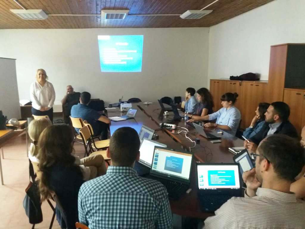 НА ГЕОГРАФСКОМ ФАКУЛТЕТУ ОДРЖАНА ОБУКА “ЕУ ПРОГРАМИ И ФОНДОВИ – РАЗВОЈ ПРЕДЛОГА ПРОЈЕКТА И УПРАВЉАЊЕ ПРОЈЕКТНИМ ЦИКЛУСОМ (ПЦМ)”